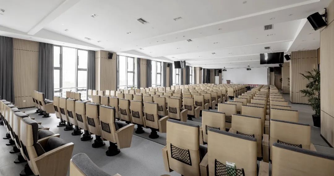 報告廳-常州寫字樓裝修